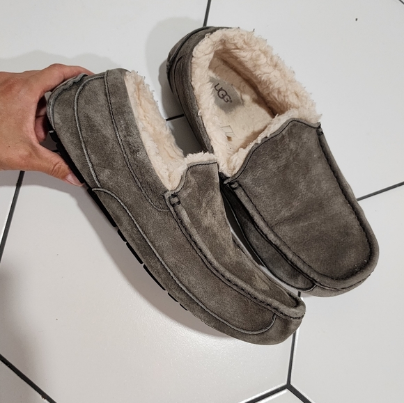 UGG Shoes Mens Uggs House Slippers With Rubber Sole Poshmark